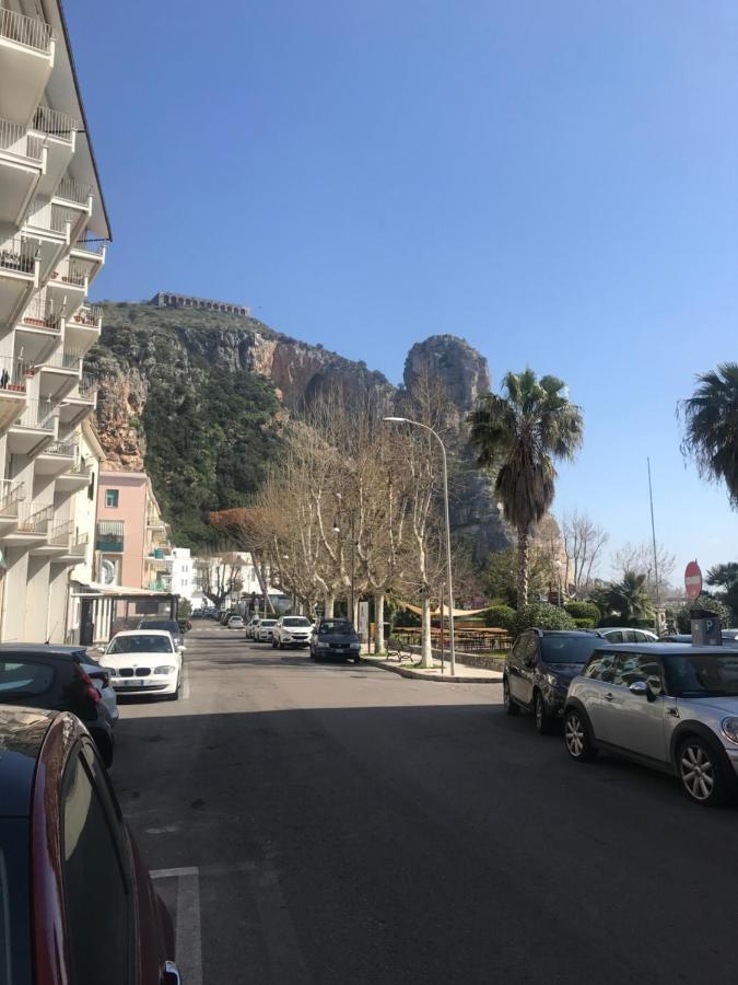 B E B Riviera Di Levante Terracina Zewnętrze zdjęcie