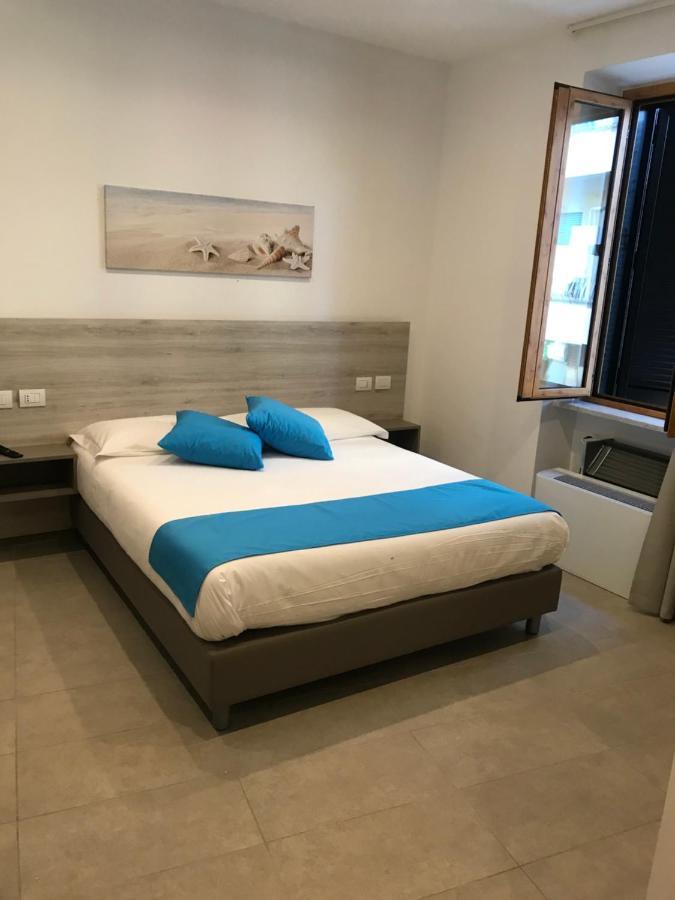B E B Riviera Di Levante Terracina Zewnętrze zdjęcie